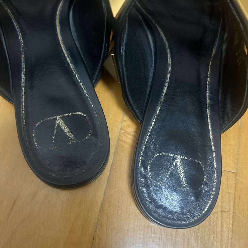 Valentino Garavani 鍋釘鞋-4