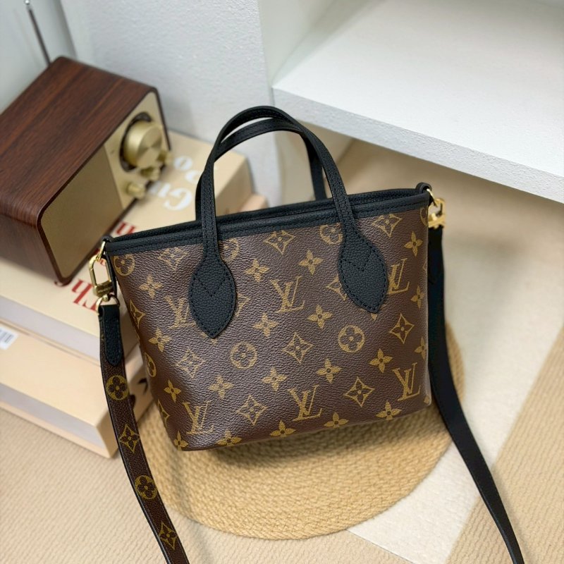 (全網只有這一顆✨！)🏷LV 路易威登．Neverfull Inside Out MM 雙面小托特 芯片款 M28347-0