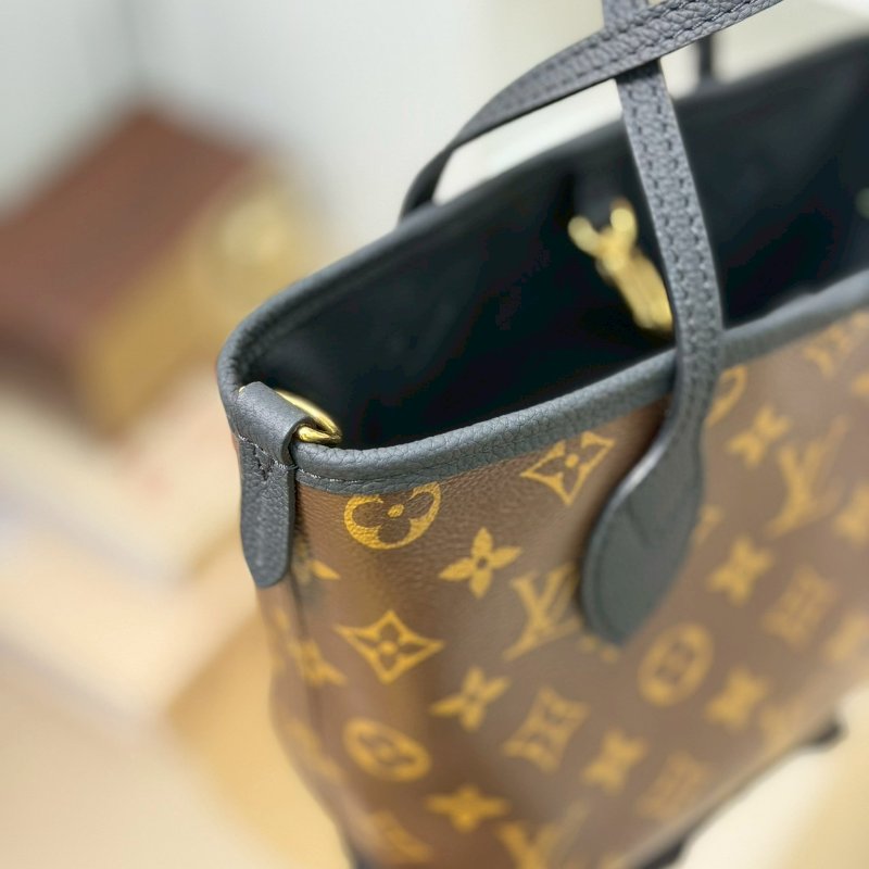 (全網只有這一顆✨！)🏷LV 路易威登．Neverfull Inside Out MM 雙面小托特 芯片款 M28347-10