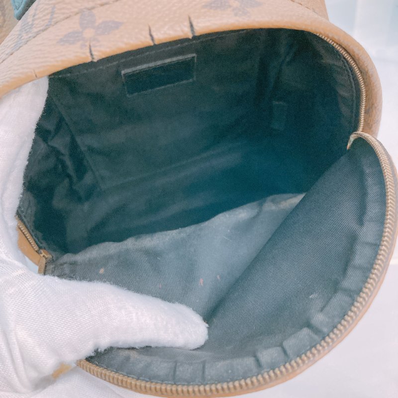 MS0428 Louis Vuitton 路易威登 小背包 雙拼色 經典老花紋 金扣  Palm Spring Backpack Mini Reverse Monogram x GHW-13