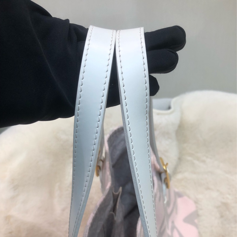 LV 粉色大花Tote XB844-19