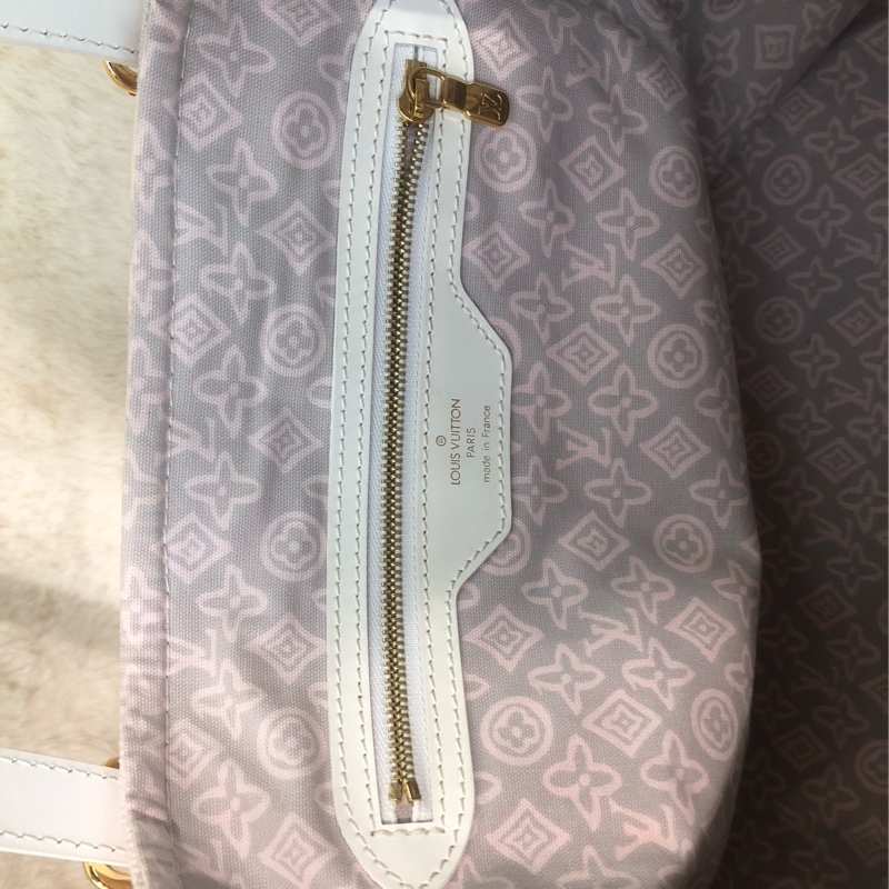 LV 粉色大花Tote XB844-22