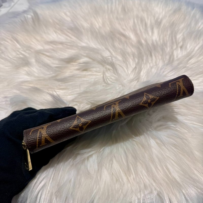 LV 經典老花拉鍊長夾 芯片款-8