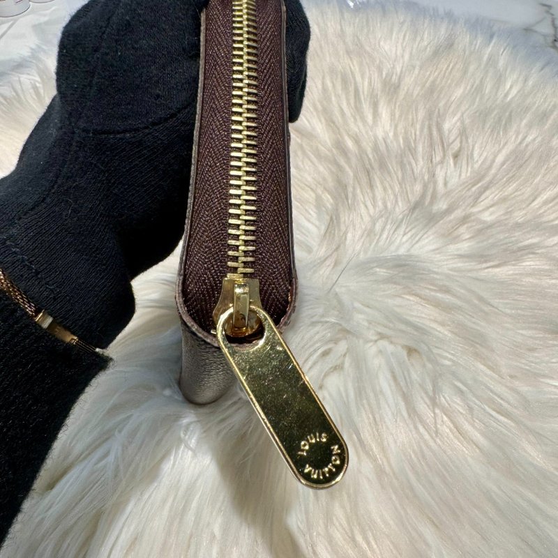 LV 經典老花拉鍊長夾 芯片款-2