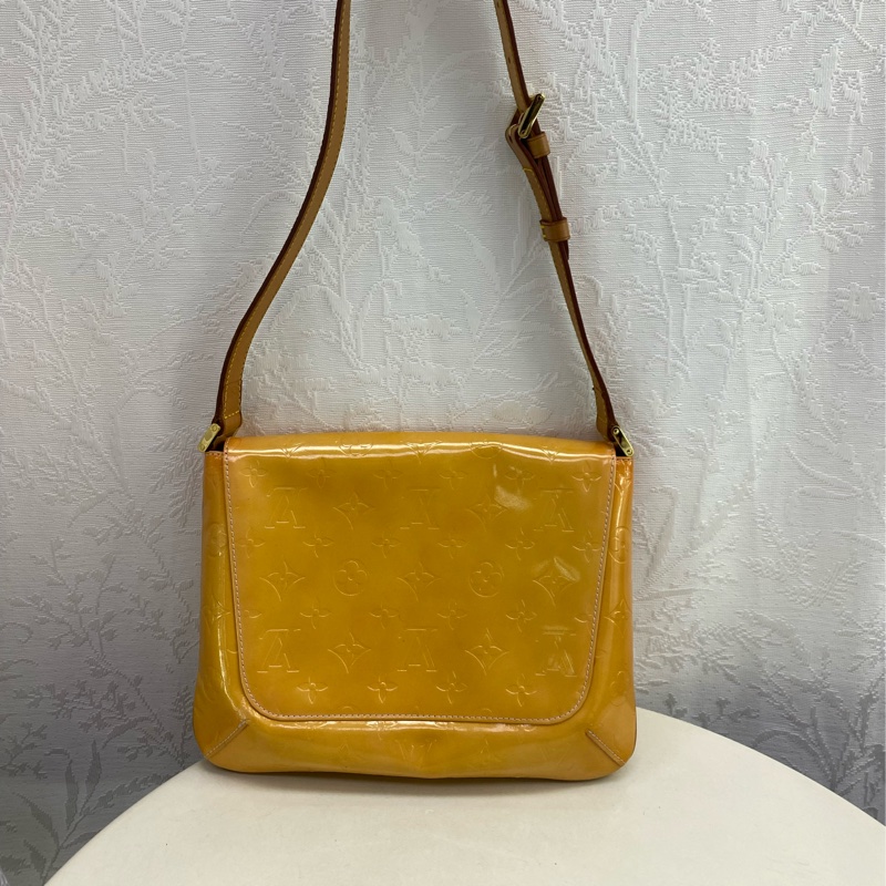 Louis Vuitton Shoulder bag-9