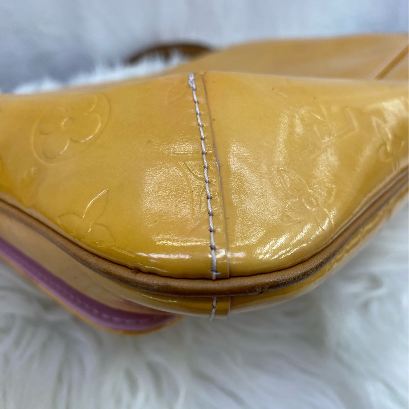 Louis Vuitton Shoulder bag-11