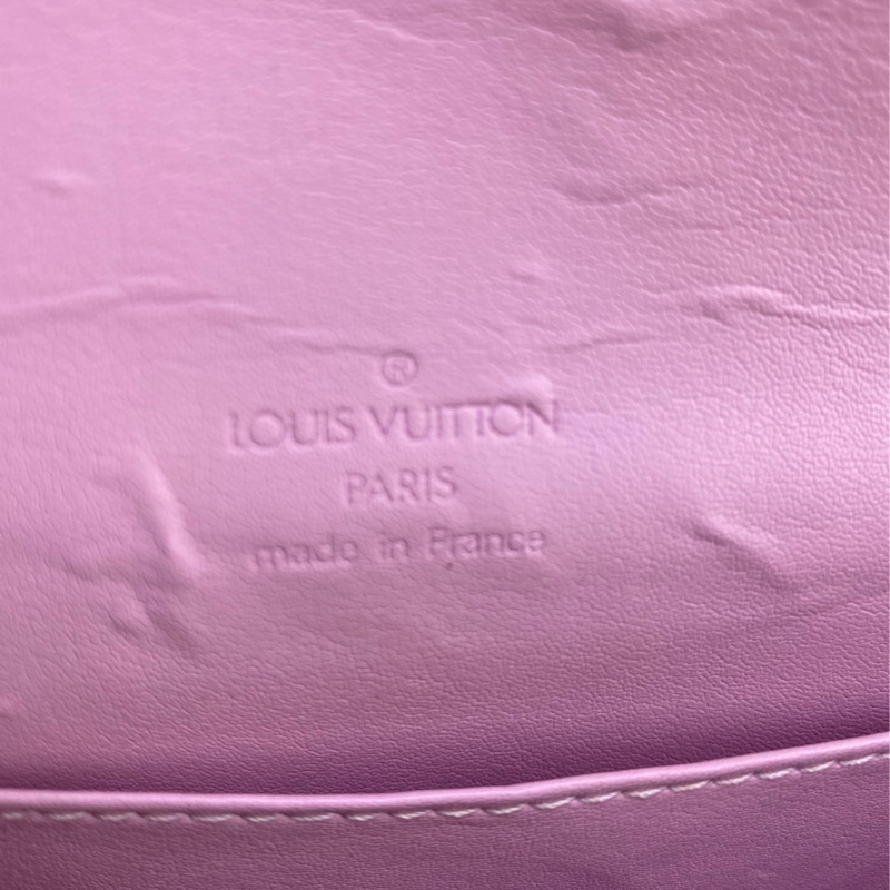 Louis Vuitton Shoulder bag-19