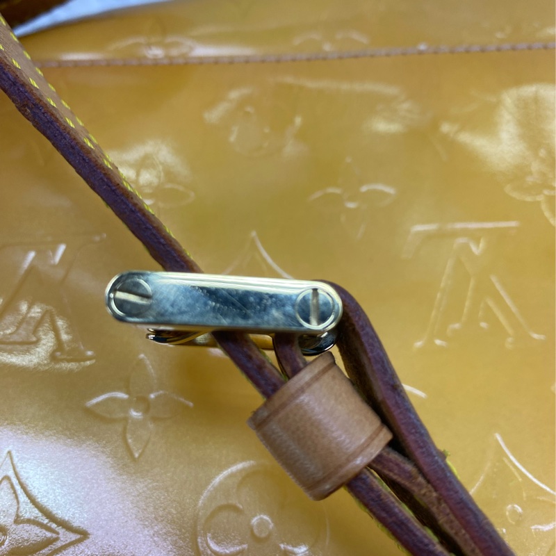 Louis Vuitton Shoulder bag-26