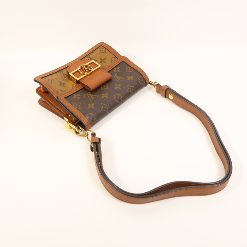 LOUIS VUITTON Monogram Reverse Mini Dauphine金扣肩背袋-7