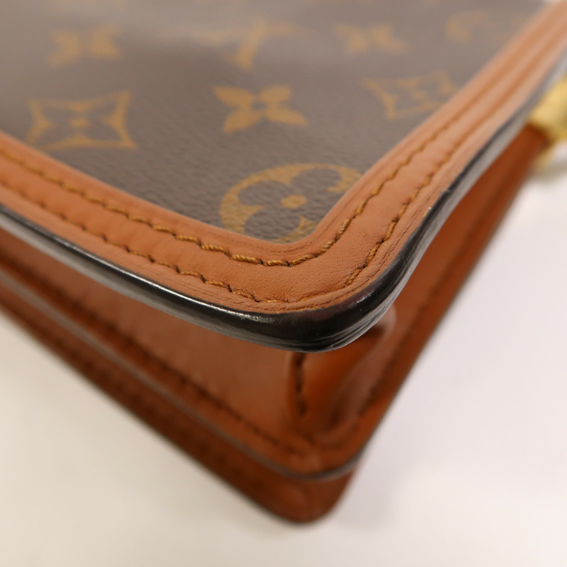 LOUIS VUITTON Monogram Reverse Mini Dauphine金扣肩背袋-11