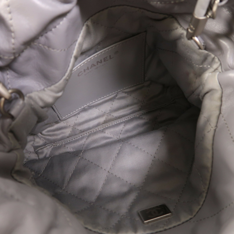 CHANEL 牛皮皮革Chanel 22 Mini銀扣手挽肩背兩用袋-4