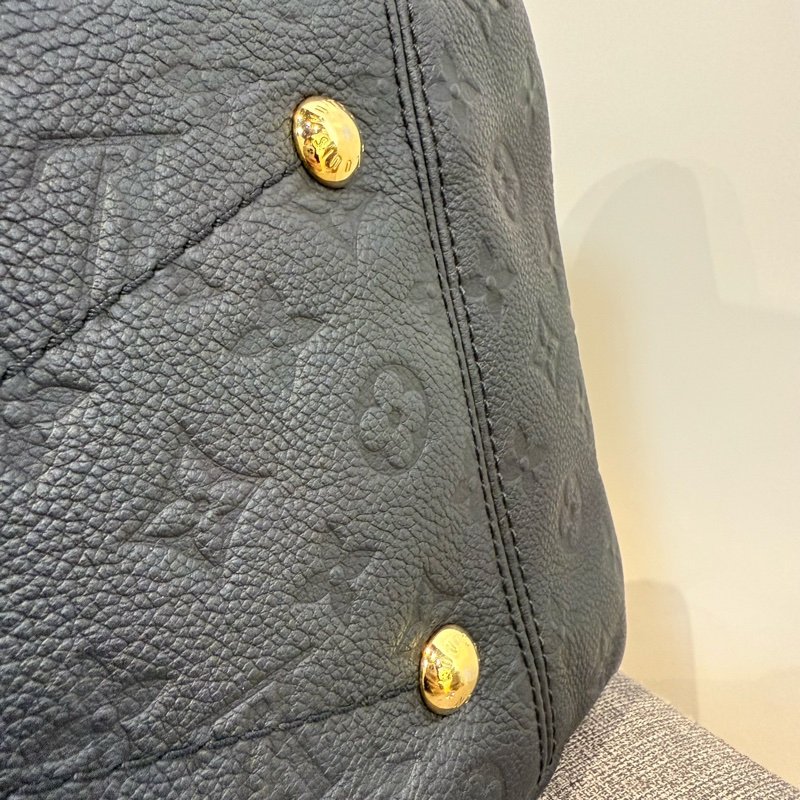 LV黑壓花手提袋-5