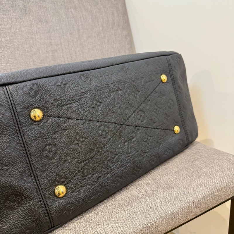 LV黑壓花手提袋-6