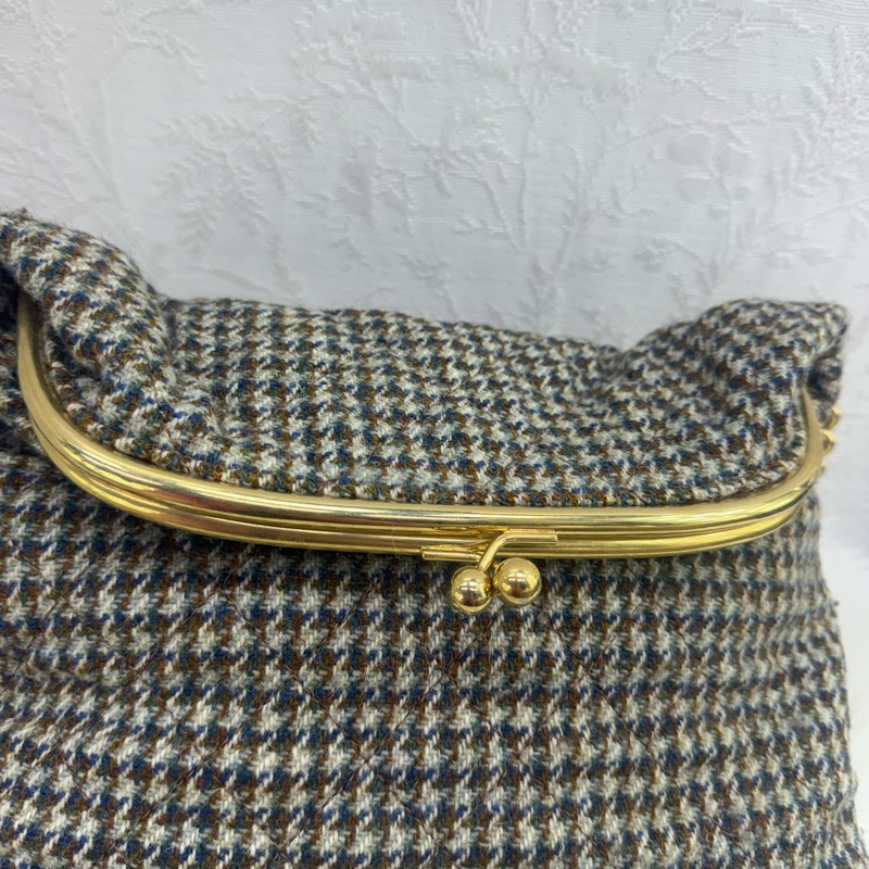 Chanel Tweed handbag-2