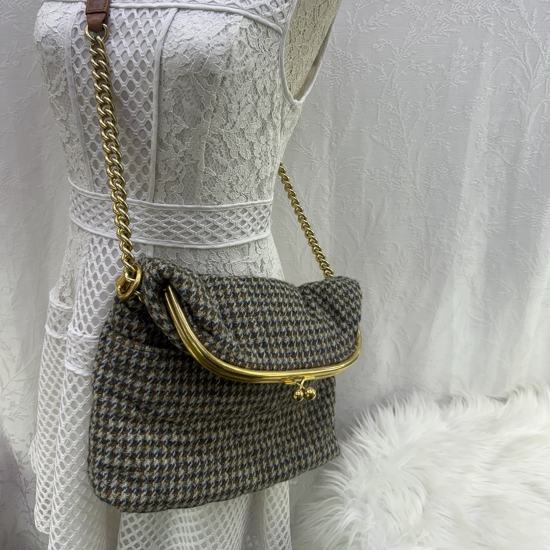 Chanel Tweed handbag-9