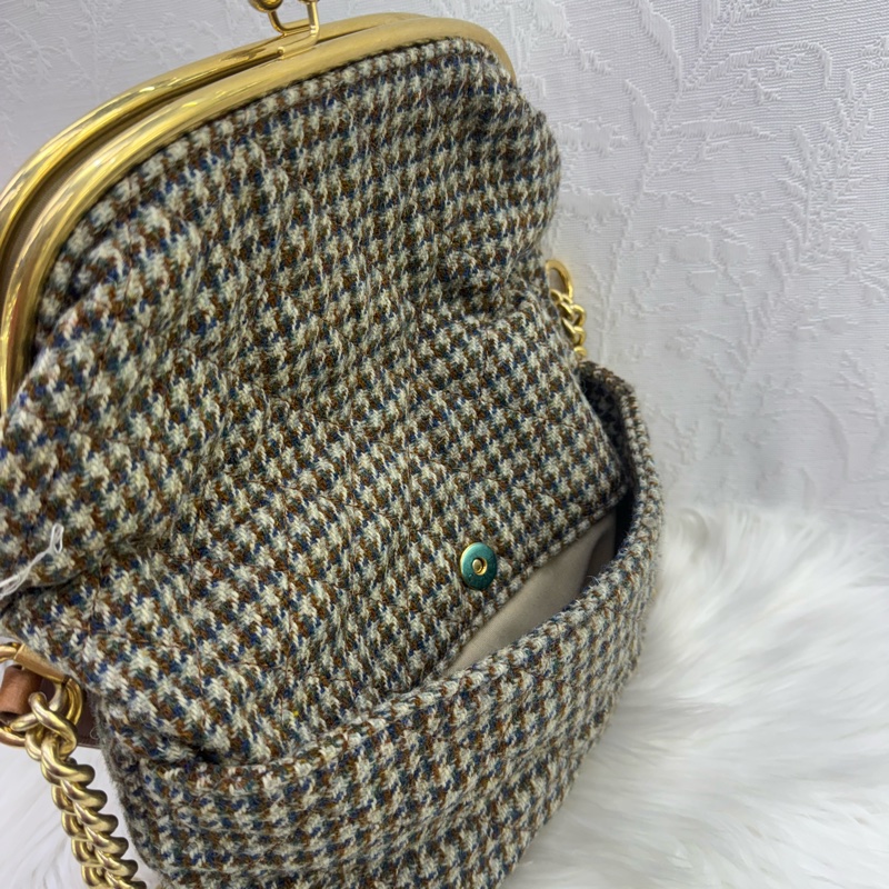Chanel Tweed handbag-13