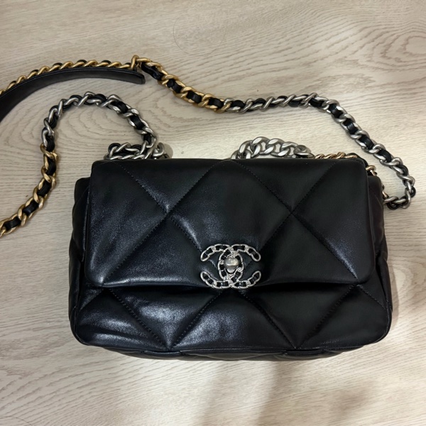 Chanel 19 黑銀 26cm 小羊皮-5