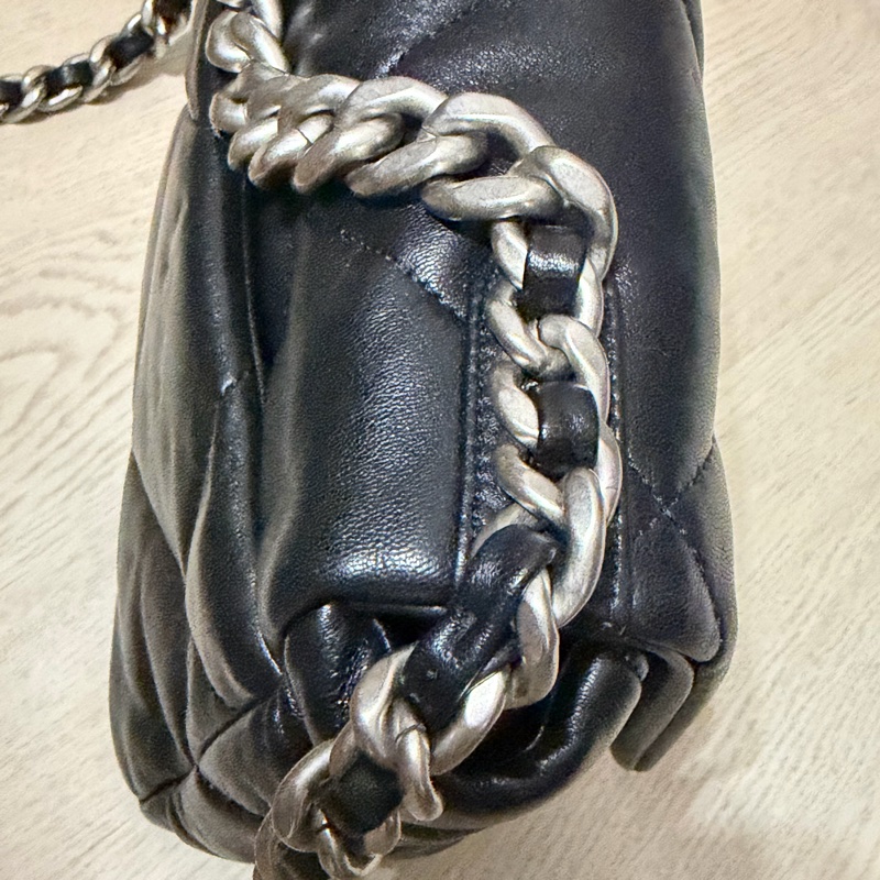 Chanel 19 黑銀 26cm 小羊皮-9
