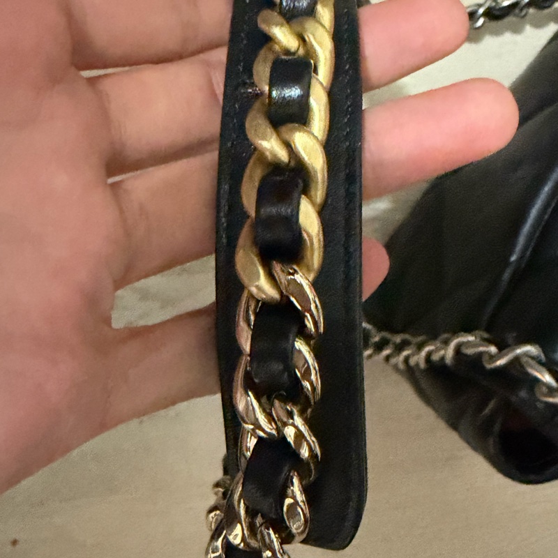 Chanel 19 黑銀 26cm 小羊皮-10