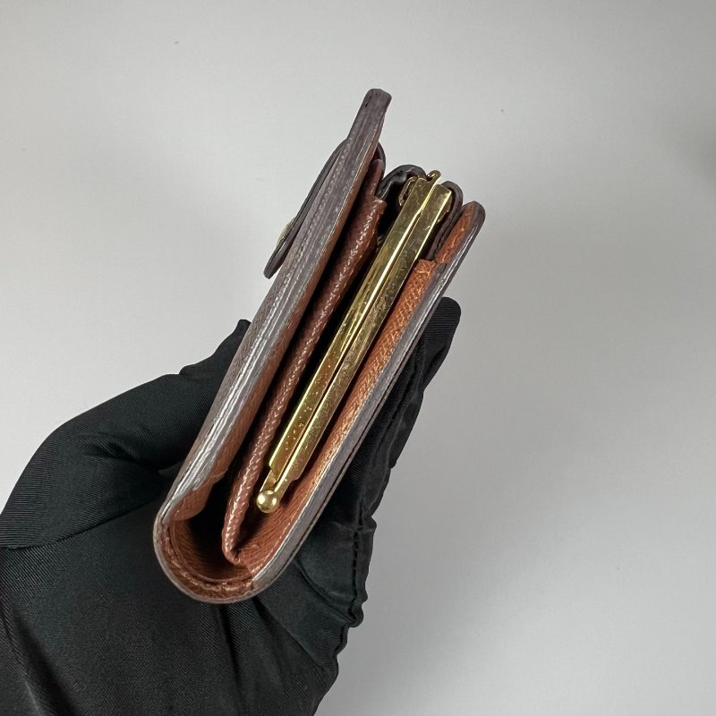 LV M61674  老花扣式中夾-2