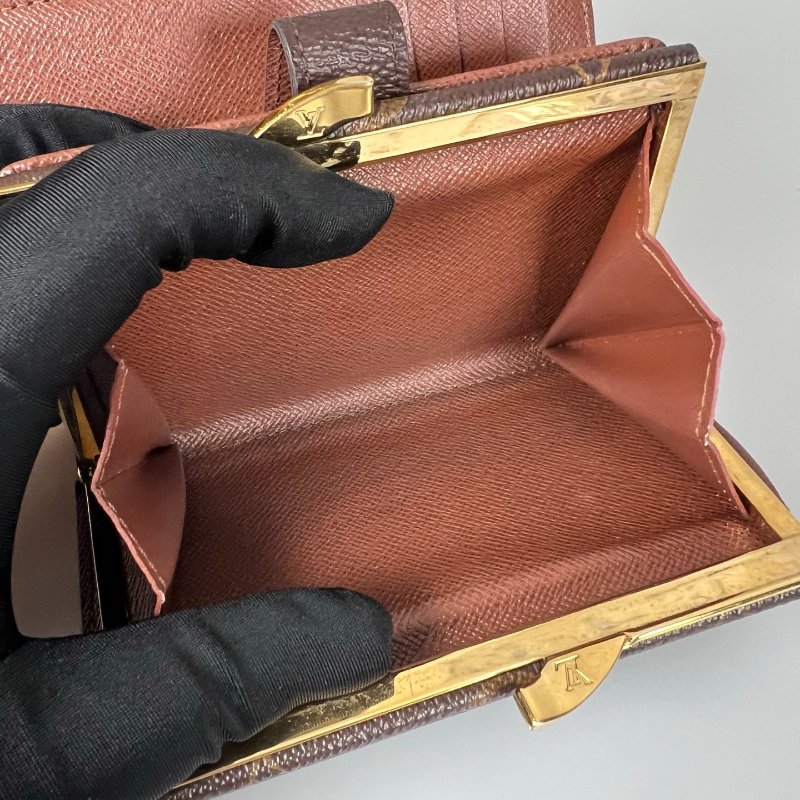 LV M61674  老花扣式中夾-5