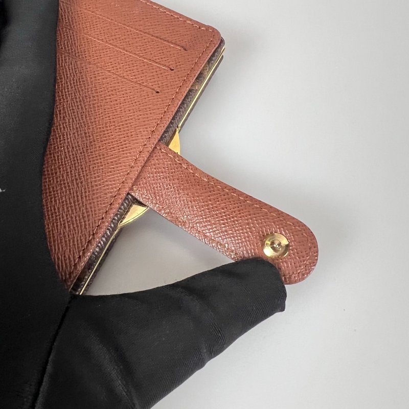 LV M61674  老花扣式中夾-8