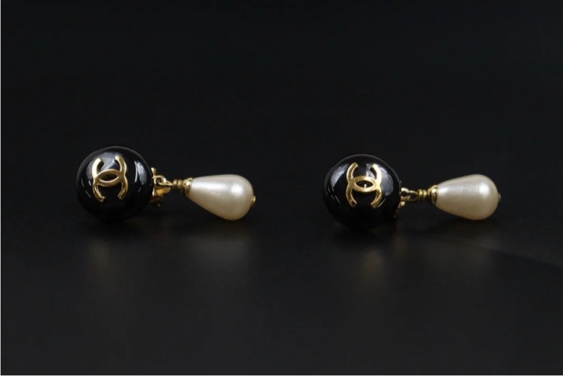 「JL精品代購」98新 Chanel 香奈兒 雙c 垂墜珍珠耳夾-3