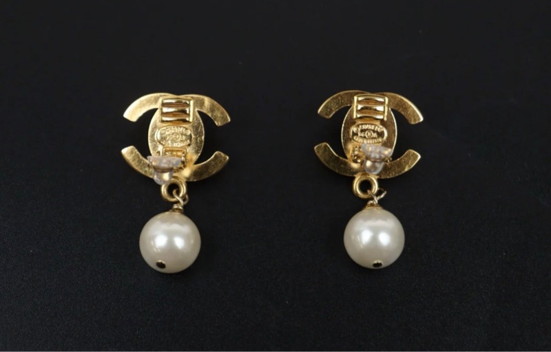 「JL精品代購」98新 Chanel 香奈兒 雙c 書包扣 垂墜珍珠-6