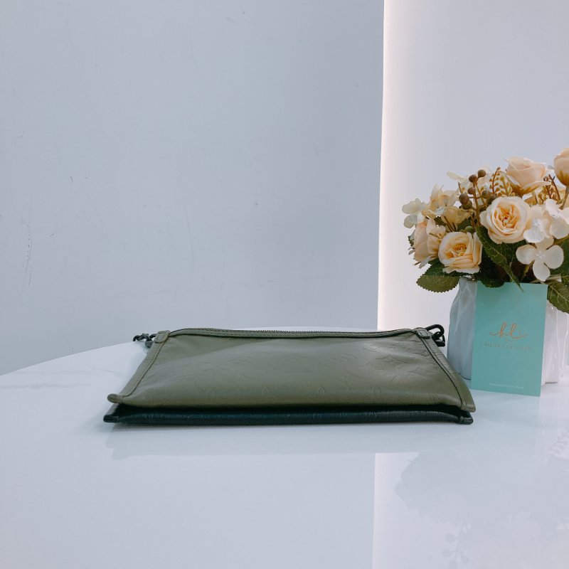 MS0429	Louis Vuitton 路易威登 影子包 二合一 信封包 牛皮 壓紋 黑色 綠色 斜背 Shadow Double Flat Messenger Calfskin Black and Green x PHW-5