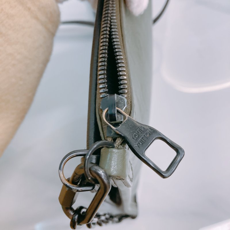 MS0429	Louis Vuitton 路易威登 影子包 二合一 信封包 牛皮 壓紋 黑色 綠色 斜背 Shadow Double Flat Messenger Calfskin Black and Green x PHW-15