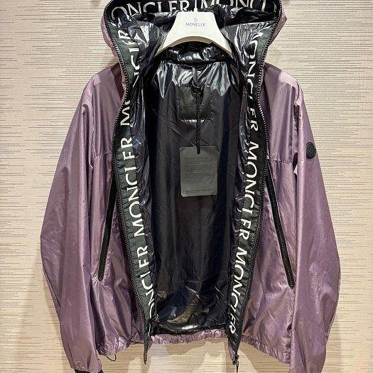 💎Han's house精品服飾💎moncler Bassias 字母 羽絨 拼接 風衣 連帽 外套-8