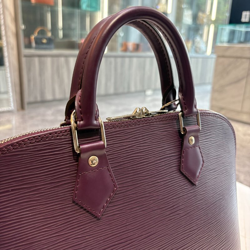 *SHIHNA名牌精品* LV M5280K Alma BB Epi水波纹紫色貝殼包-4