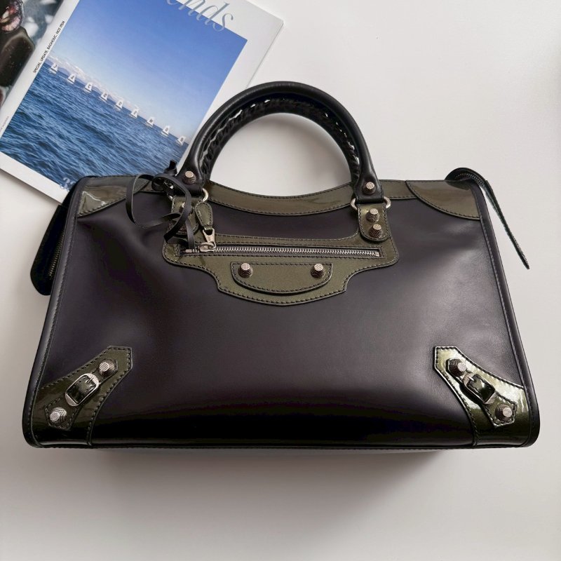 Balenciaga 黑色拼墨綠色機車包-0