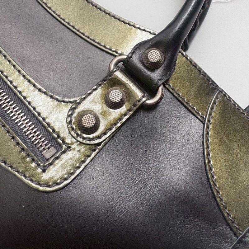 Balenciaga 黑色拼墨綠色機車包-6