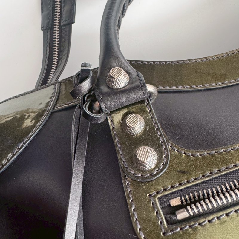 Balenciaga 黑色拼墨綠色機車包-7