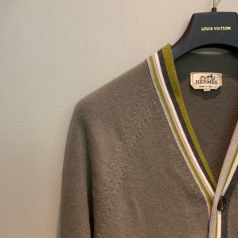 99新s碼 愛馬仕 Hermes 秋冬新款男士學院風羊絨開衫-1