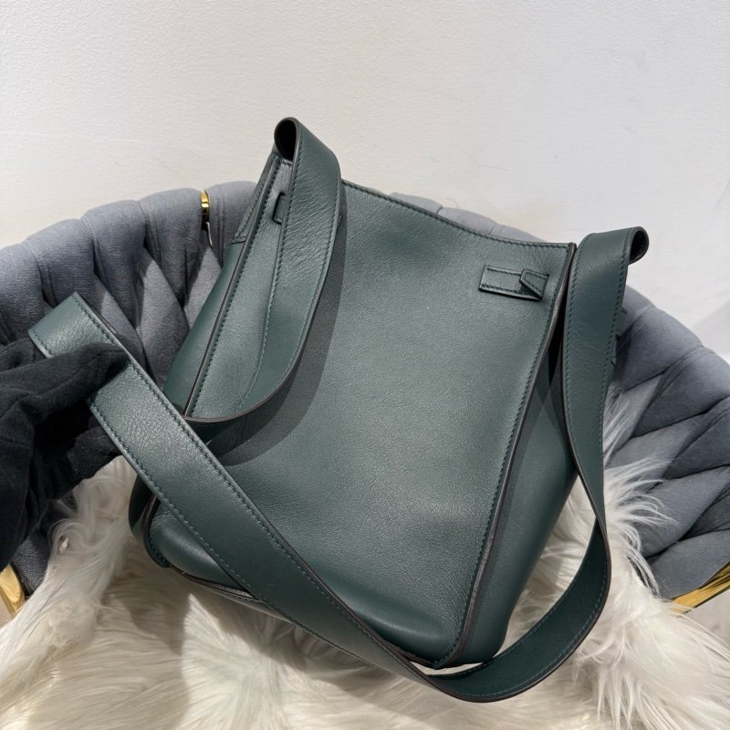 CELINE Big Bag Nano Bucket 墨綠色水桶包斜背手提包-1