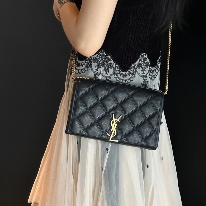 莉亞精品♡ Ysl 黑金菱格紋鏈條woc 二手美包-1