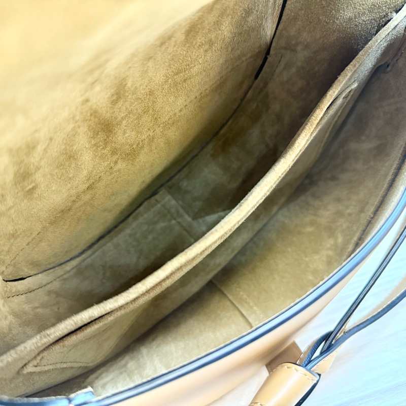 LOEWE卡其色皮革小號GATE-7