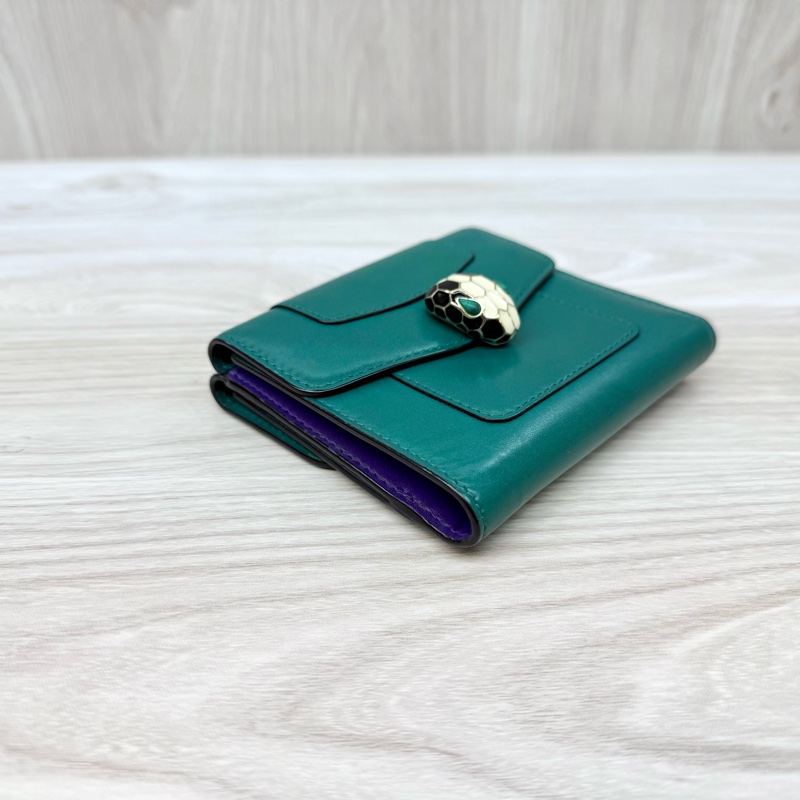 BVLGARI綠牛皮蛇頭雙面三折短夾281382-7