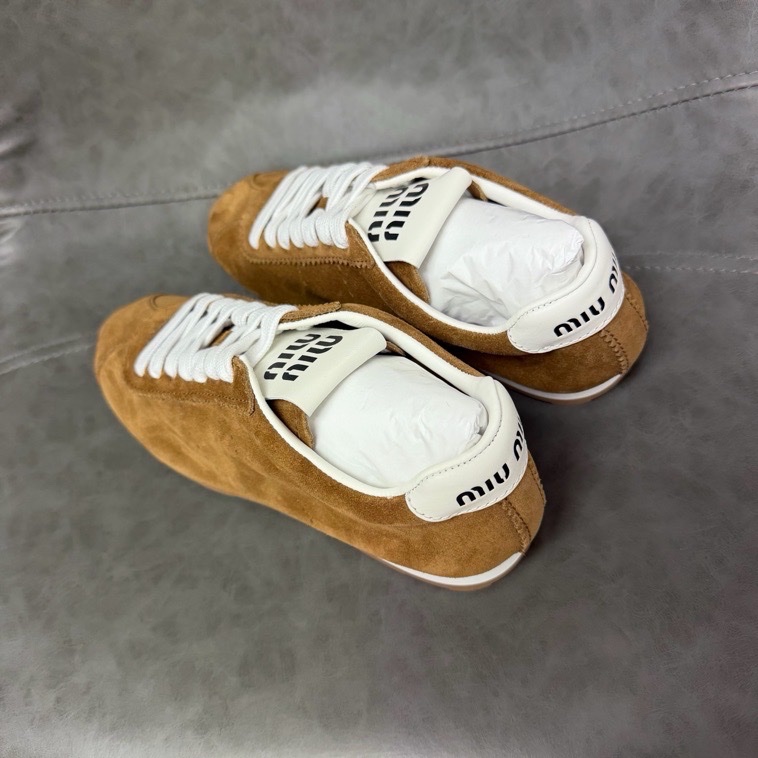 促銷品 Miu Miu 麂皮運動鞋 棕色#36 36.5 37 37.5 38-4