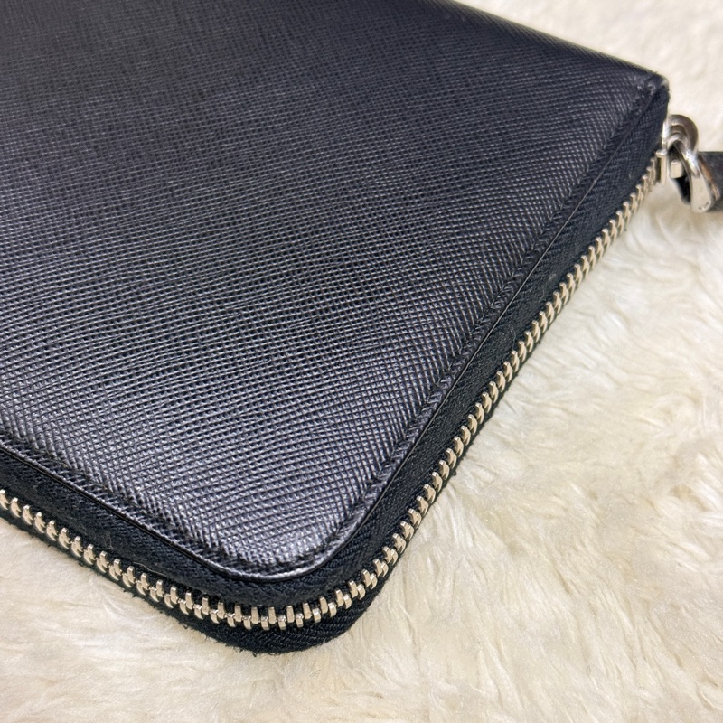 未使用✨專櫃近四萬！Prada黑色防刮牛皮拉鍊長夾  商務長夾 護照錢包 卡層多 有拉鍊零錢-5
