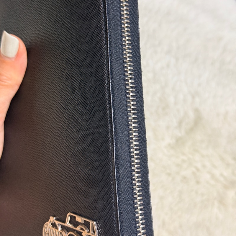 未使用✨專櫃近四萬！Prada黑色防刮牛皮拉鍊長夾  商務長夾 護照錢包 卡層多 有拉鍊零錢-45