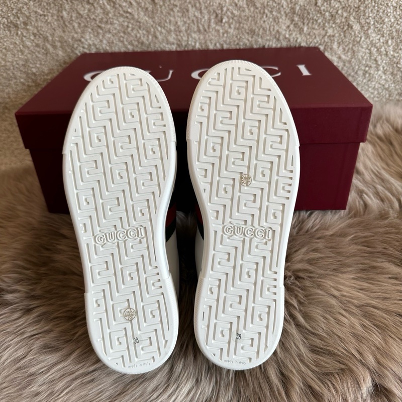 闲置新Gucci古馳 ACE圓頭系帶白色低幫板鞋 尺碼：38-4