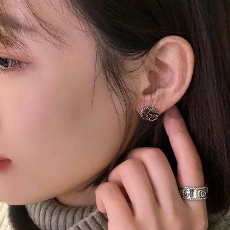 莉亞精品♡Gucci 耳針 麻花雙G 復古銀 二手-1