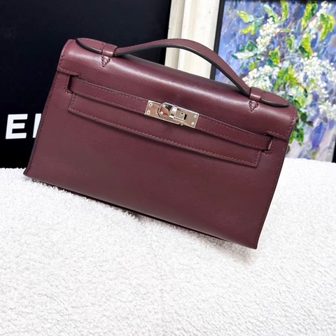 Hermes愛馬仕 miniKelly一代，酒紅色，Swift皮，銀扣，框L刻，配件有塵袋，98新