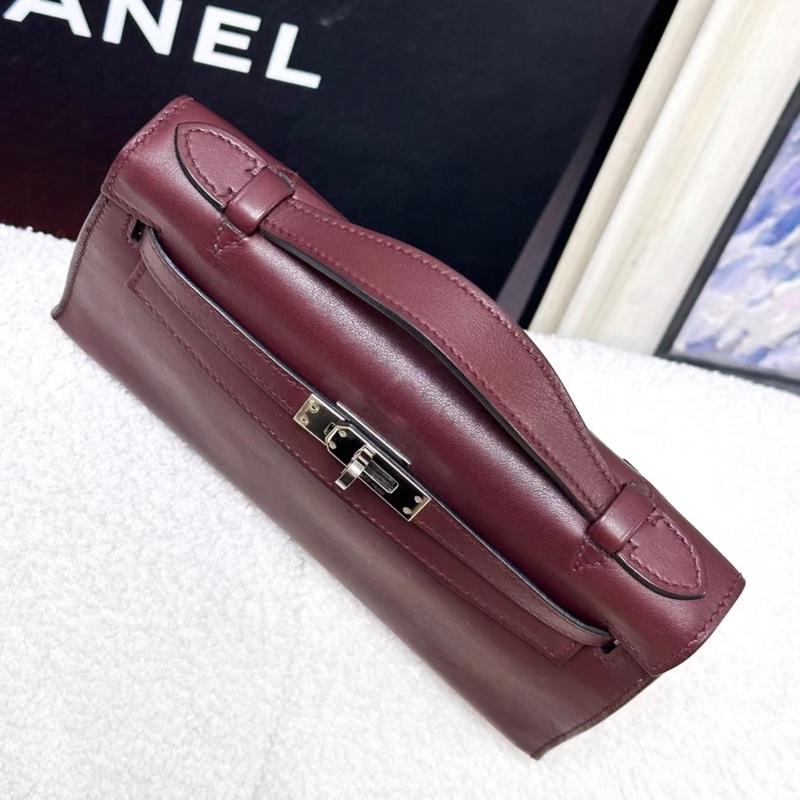 Hermes愛馬仕 miniKelly一代，酒紅色，Swift皮，銀扣，框L刻，配件有塵袋，98新-1