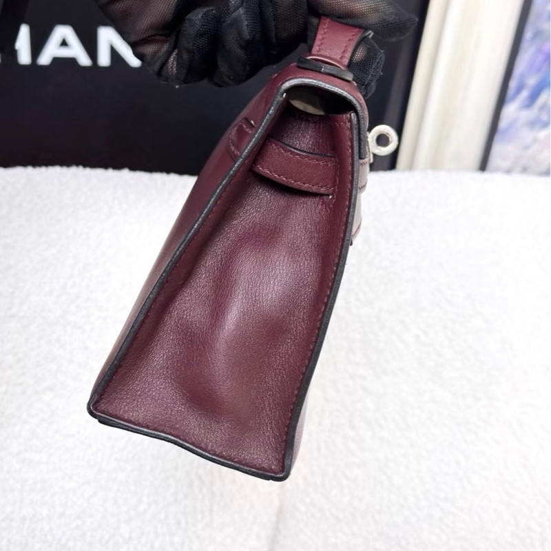 Hermes愛馬仕 miniKelly一代，酒紅色，Swift皮，銀扣，框L刻，配件有塵袋，98新-3