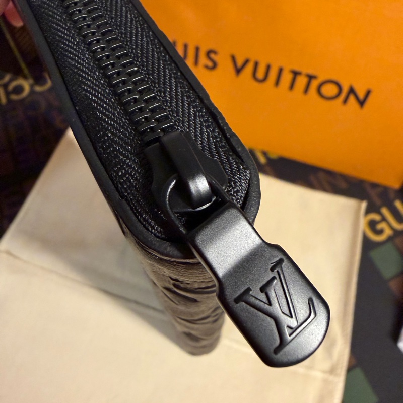 LV Monogram Shadow M80333 黑色拉鍊長夾 日本購入 保證正品 盒裝塵袋-2