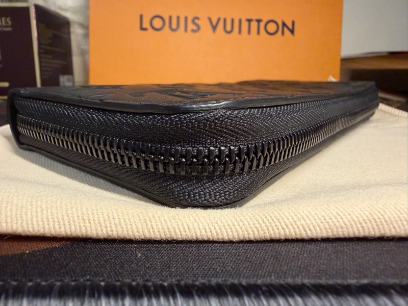 LV Monogram Shadow M80333 黑色拉鍊長夾 日本購入 保證正品 盒裝塵袋-9